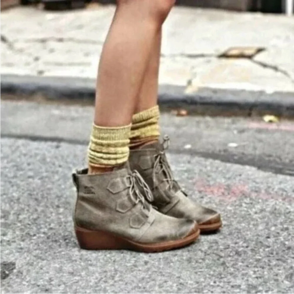 Sorel Toronto Wedge Suede Boot Lace Up Womens Size 10.5